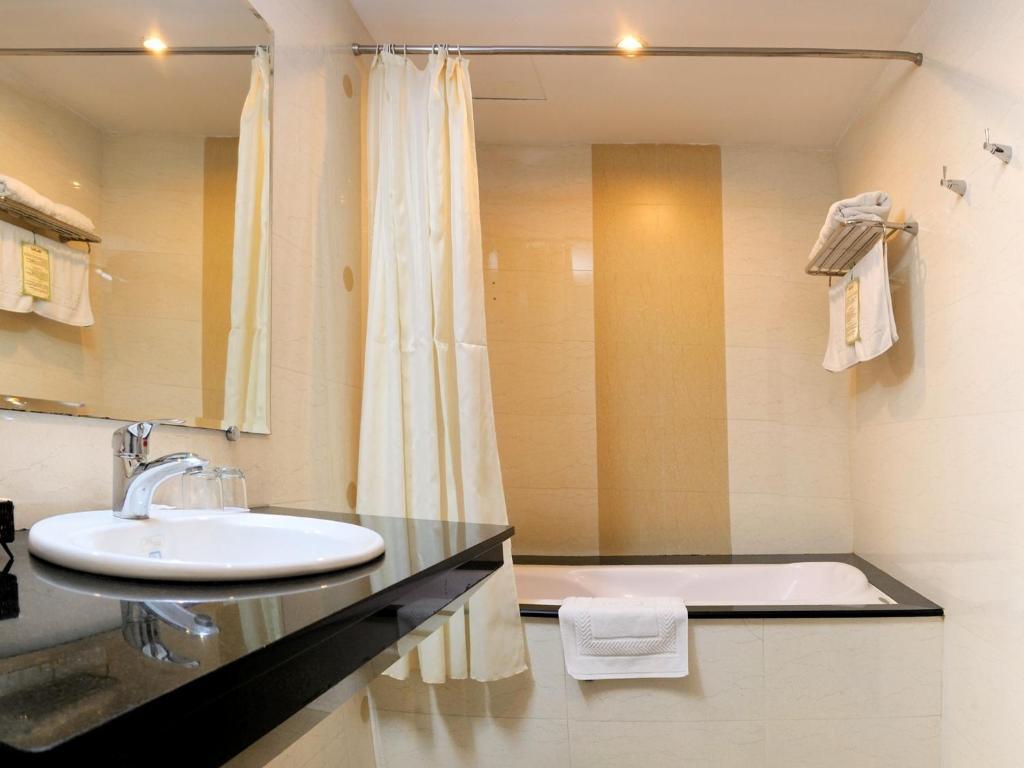 Phòng Deluxe Giường Đôi Nhìn Ra Công Viên